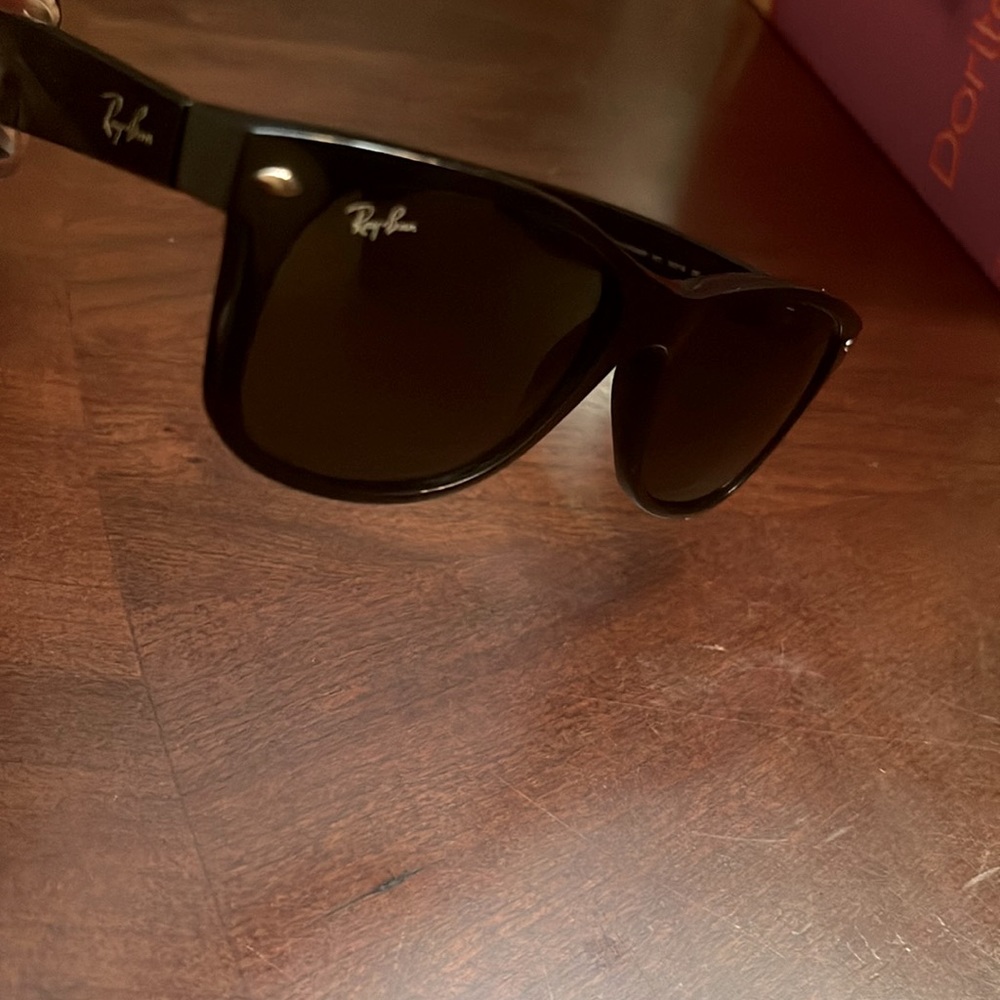 Ray-Ban logo shades